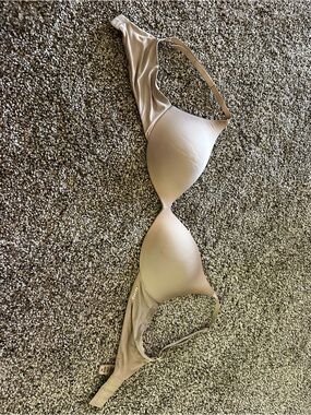 Skims nude 36B bra
